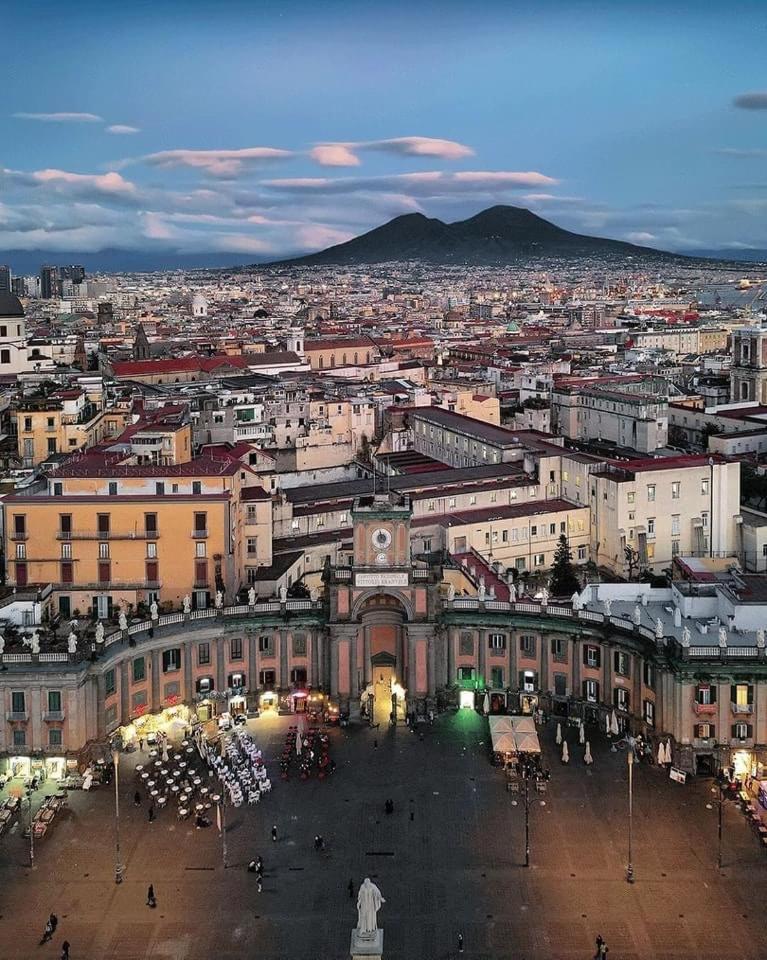 Ferienwohnung Spaccanapoli Top, Your House In The Old Town Exterior foto